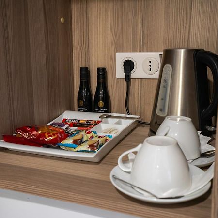 Central Hotel, Fitness And Spa Vinica Buitenkant foto