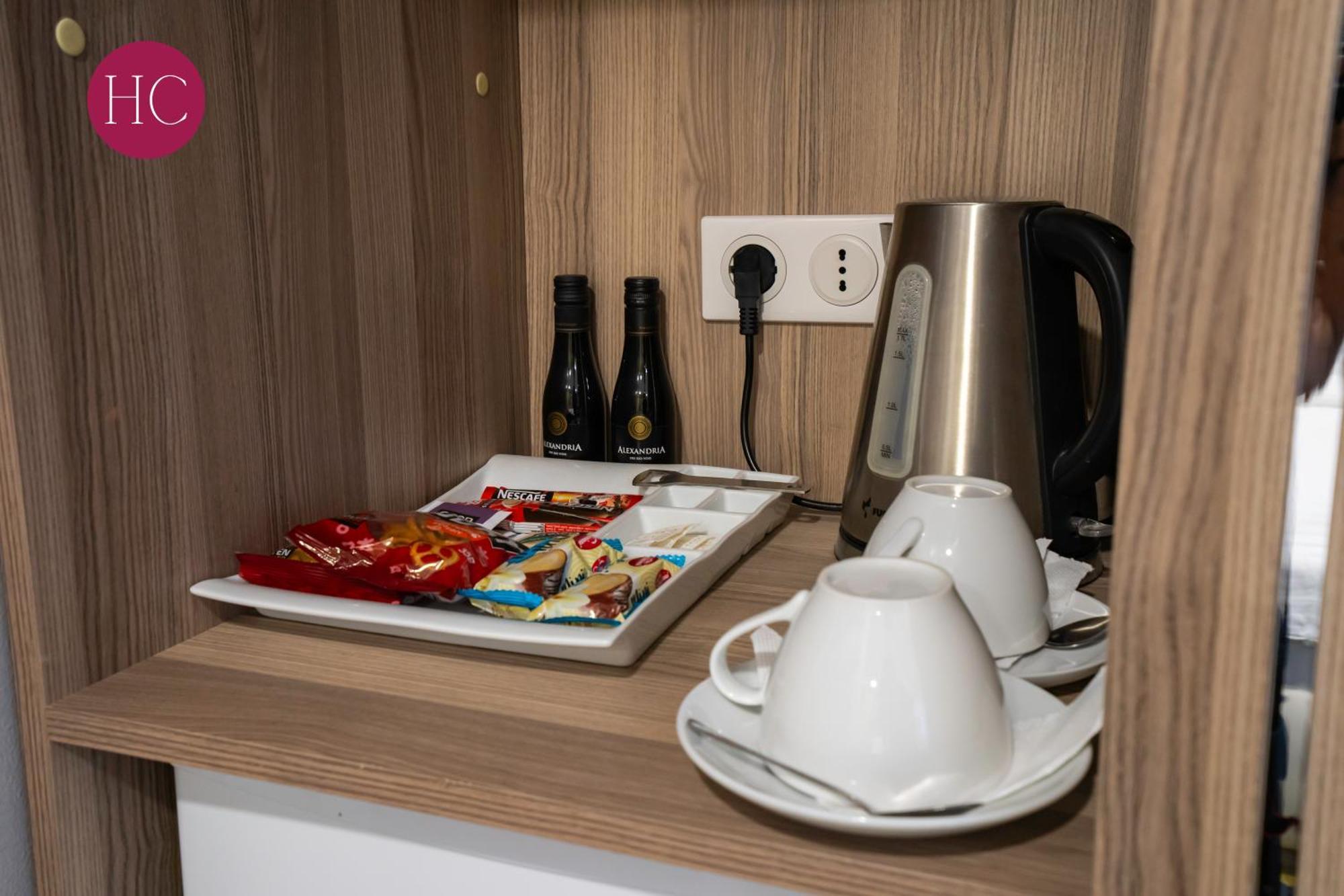 Central Hotel, Fitness And Spa Vinica Buitenkant foto