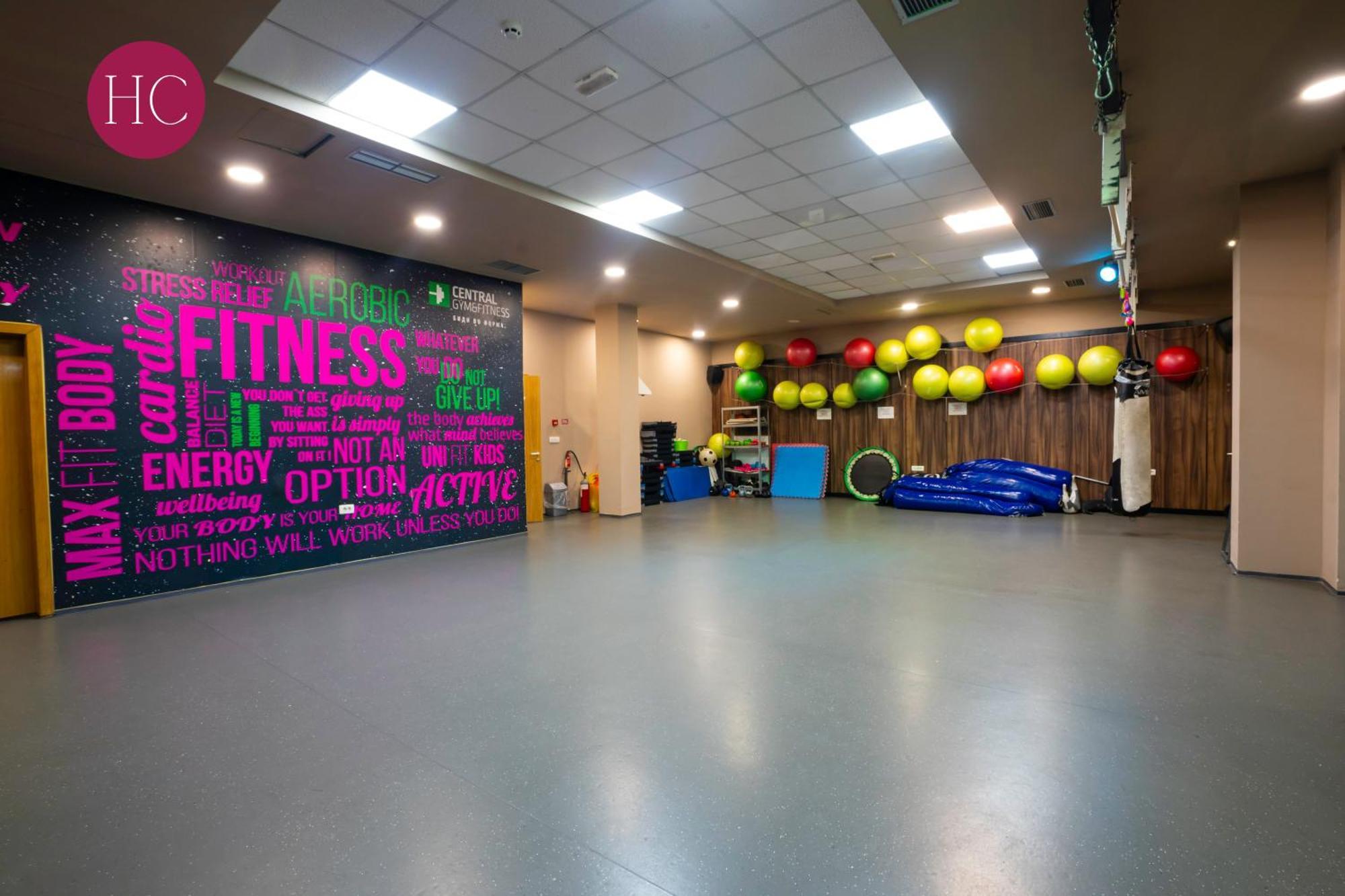 Central Hotel, Fitness And Spa Vinica Buitenkant foto