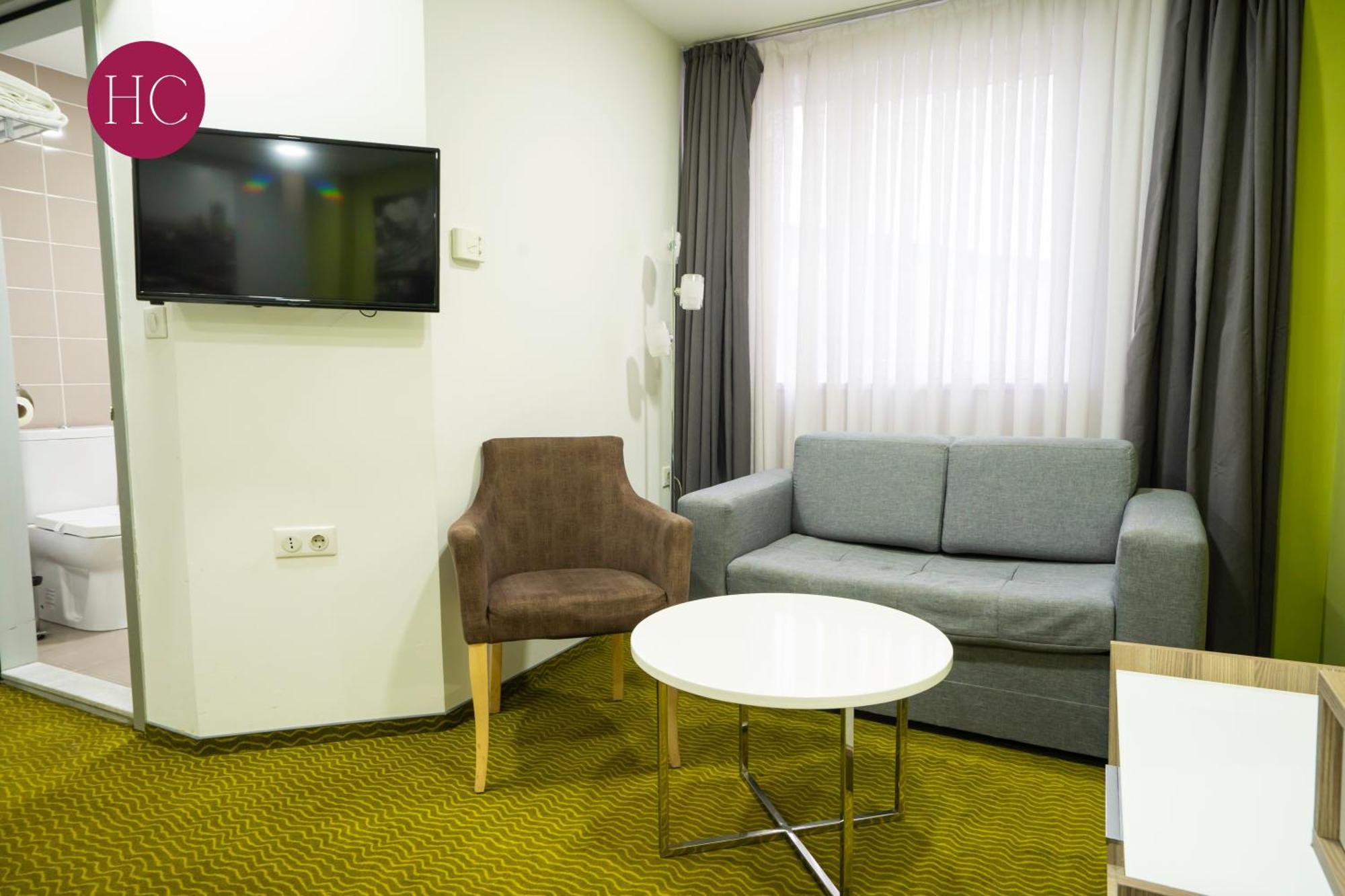 Central Hotel, Fitness And Spa Vinica Buitenkant foto