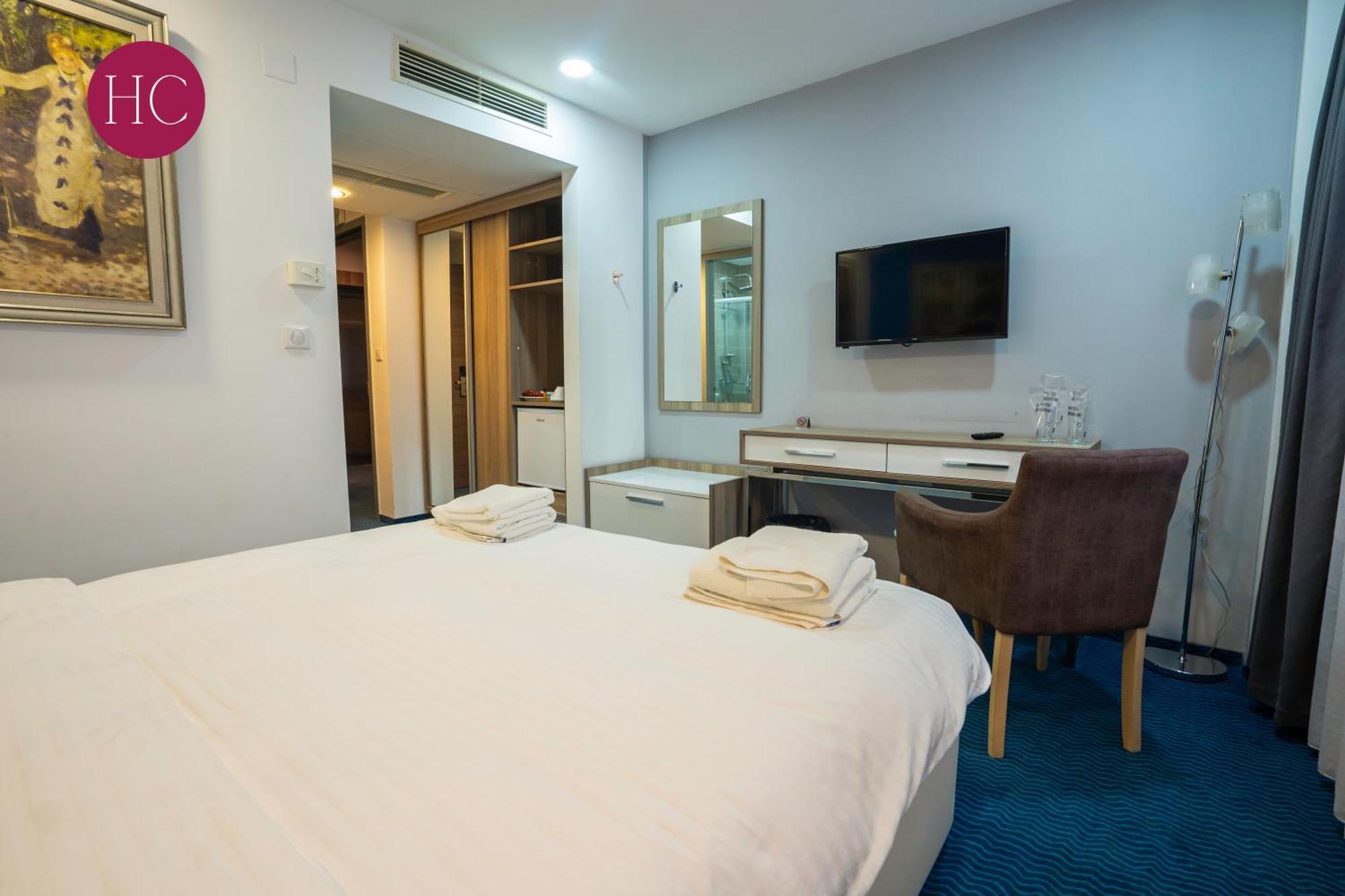 Central Hotel, Fitness And Spa Vinica Buitenkant foto