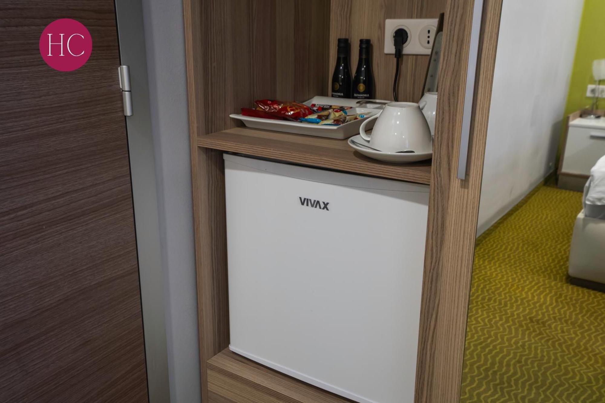 Central Hotel, Fitness And Spa Vinica Buitenkant foto