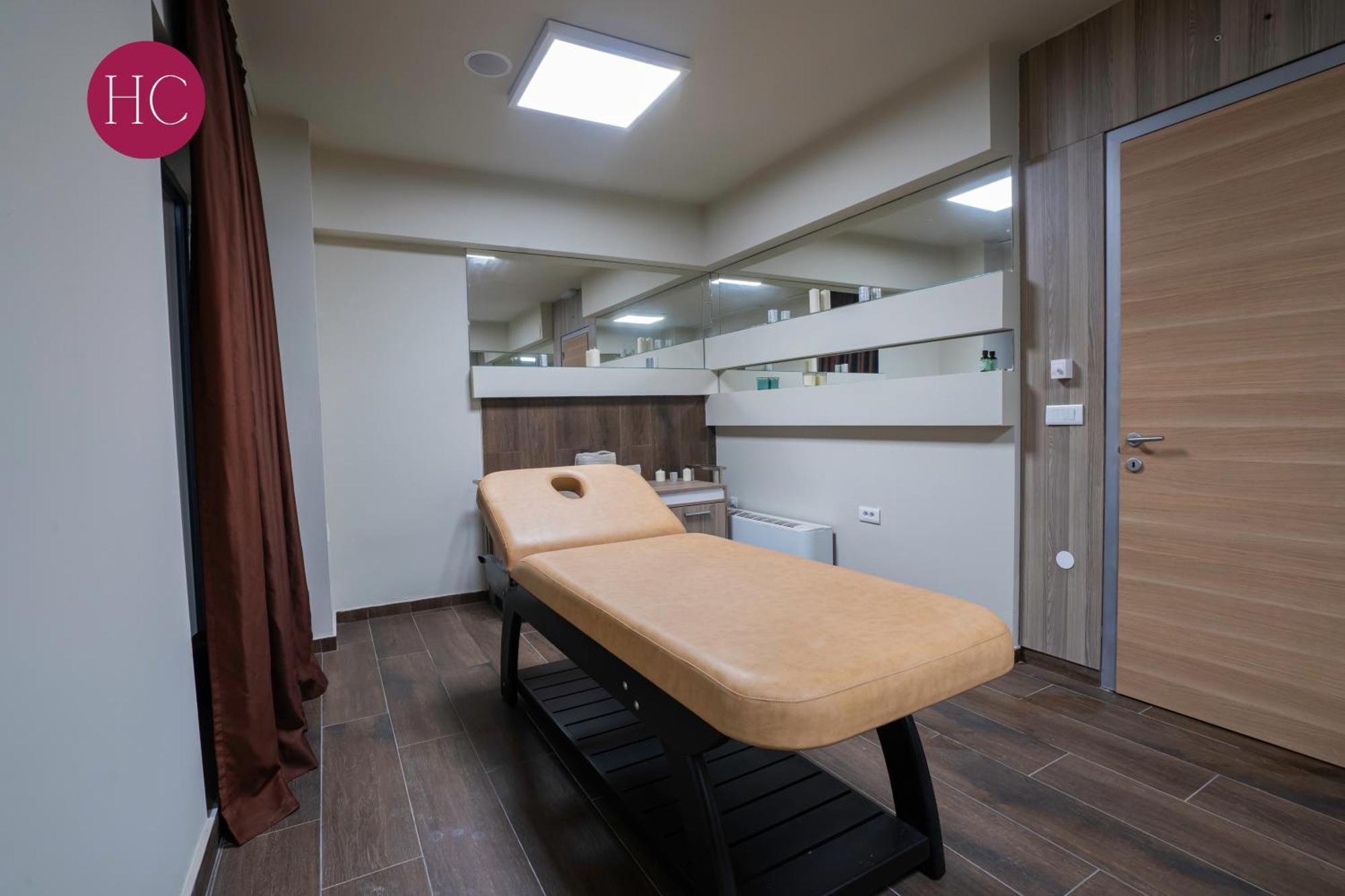 Central Hotel, Fitness And Spa Vinica Buitenkant foto