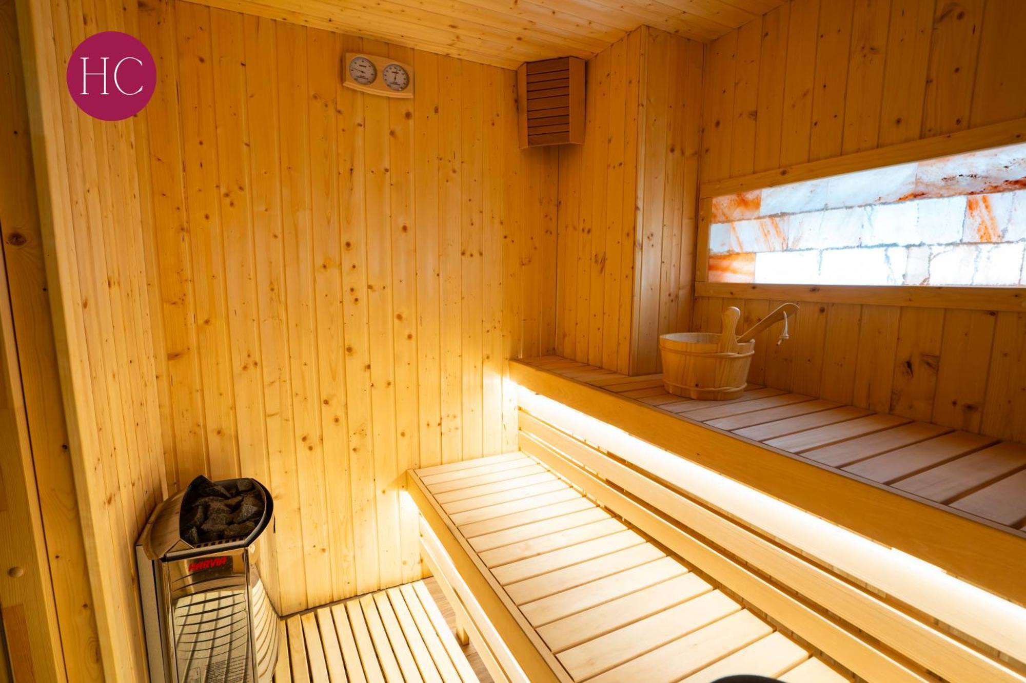 Central Hotel, Fitness And Spa Vinica Buitenkant foto