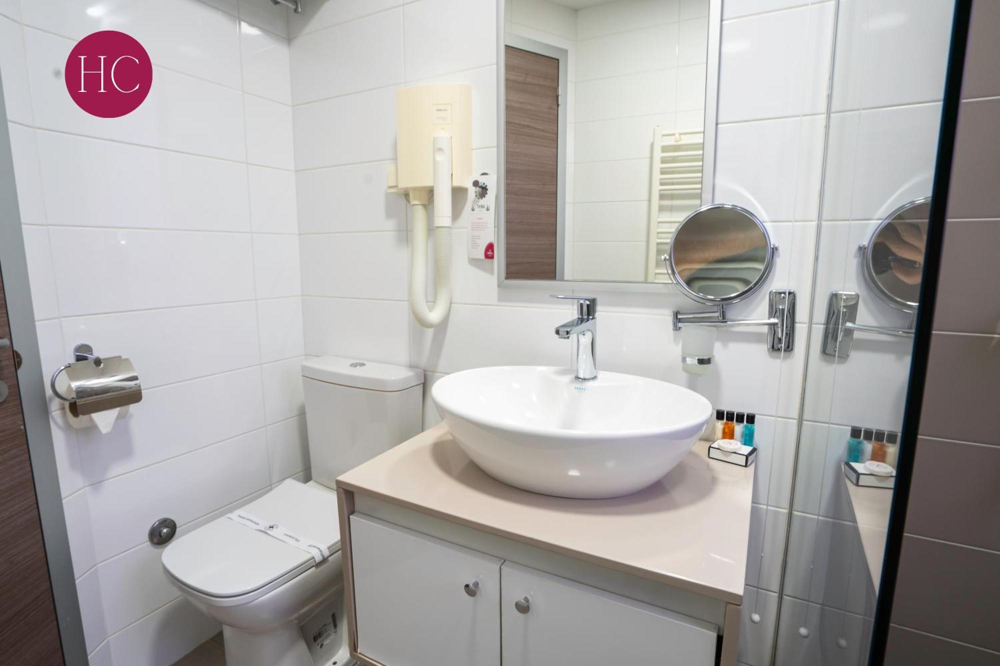Central Hotel, Fitness And Spa Vinica Buitenkant foto