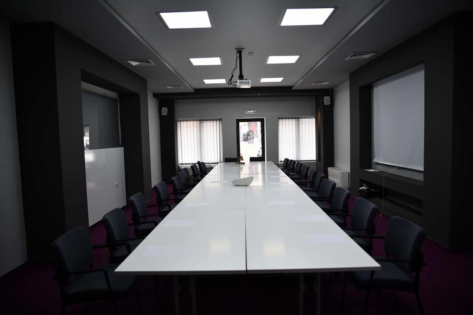 Central Hotel, Fitness And Spa Vinica Buitenkant foto